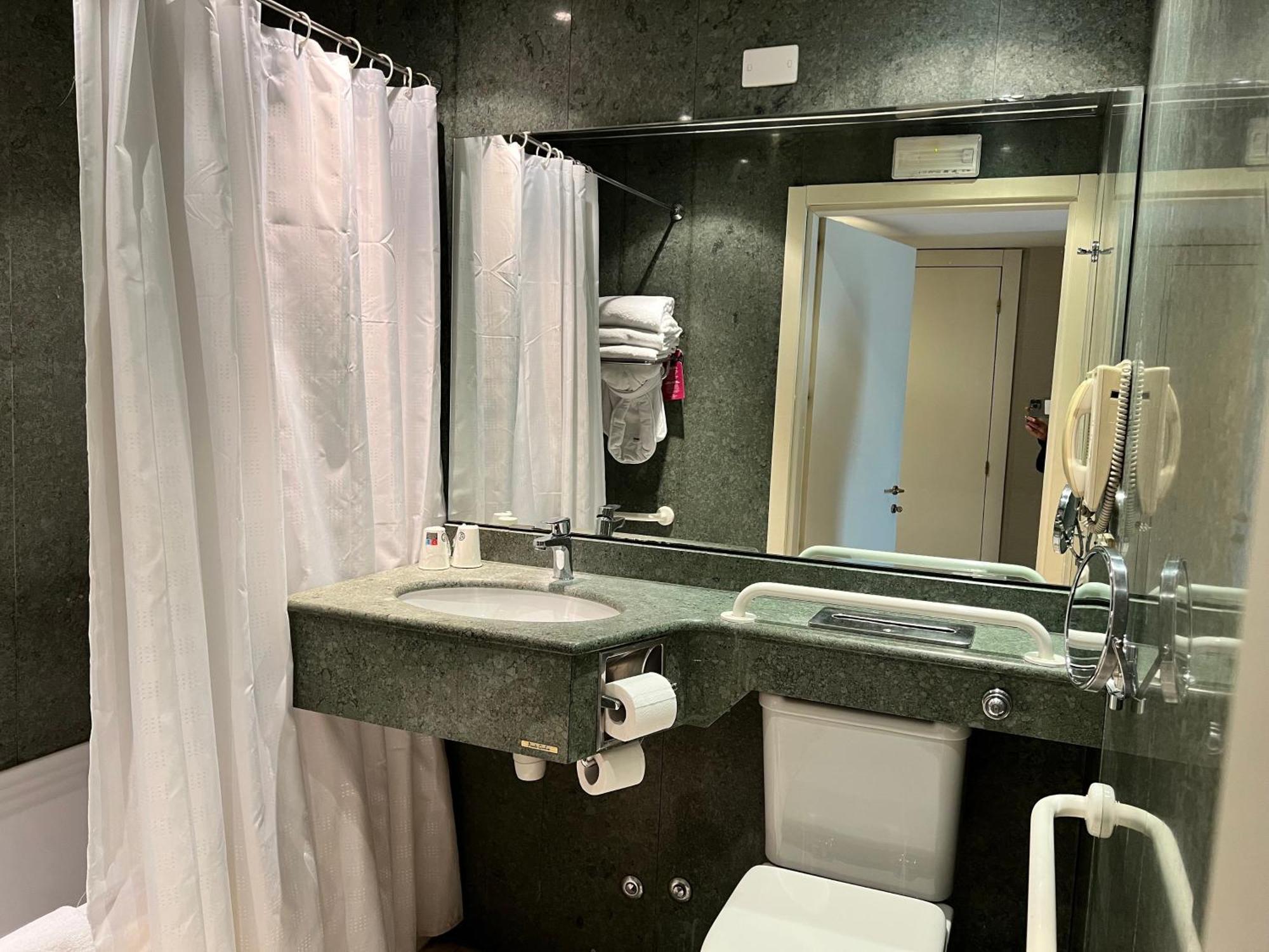 Crowne Plaza St. Peter's By Ihg 4*